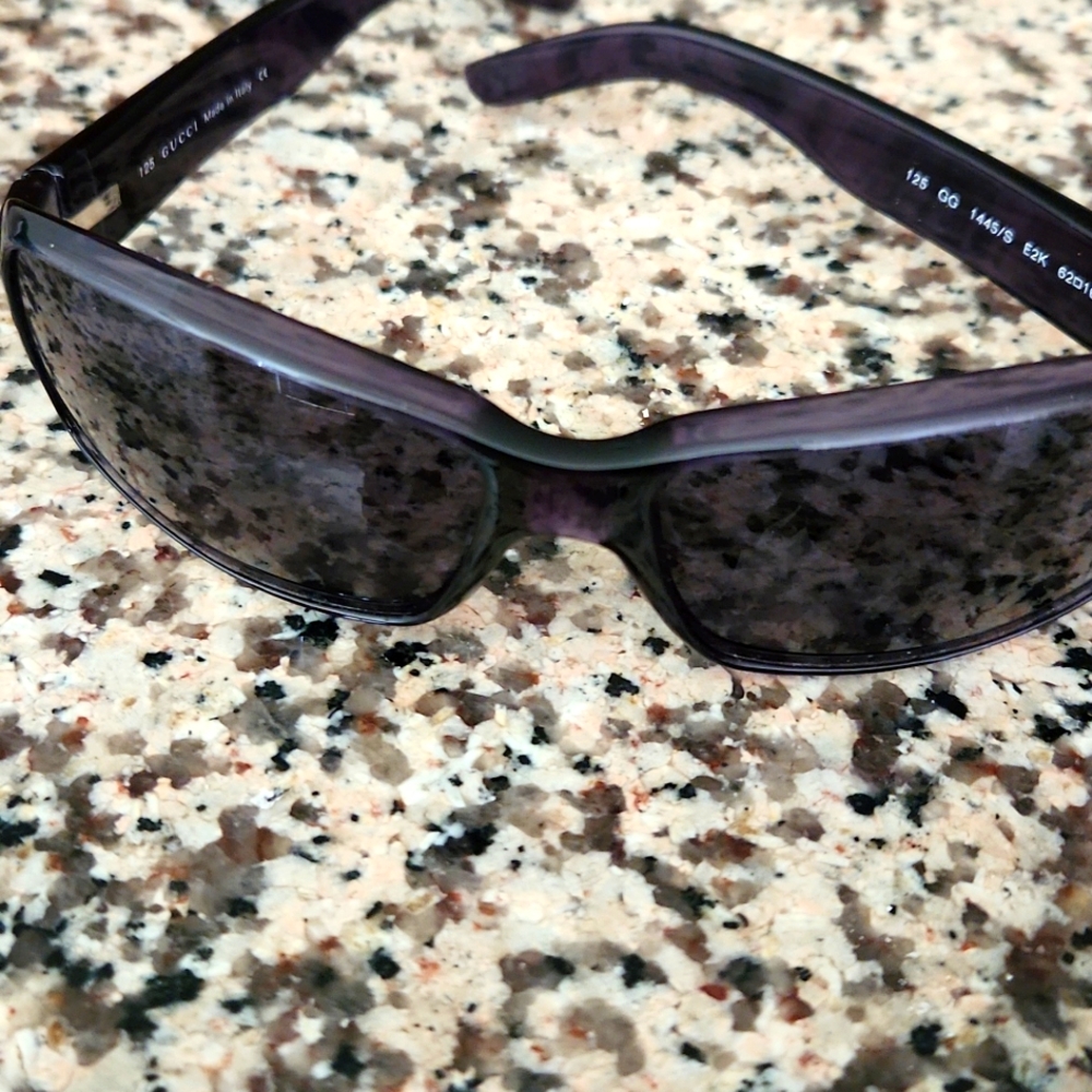 Gucci sunglasses  blue black